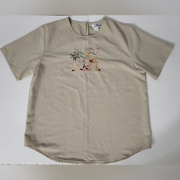 🌸3/$15 ERINLONDON Safari Scene Embroidered Vintage Khaki Short Sleeve Shirt - Picture 1 of 6